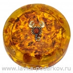 Круглая шкатулка из янтаря "Знак зодиака Скорпион"