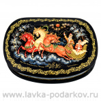 Шкатулка с художественной росписью "Тройка"