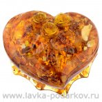 Шкатулка из янтаря "Сердечко с цветком"