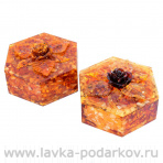Шкатулка из янтаря шестигранная
