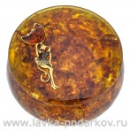 Круглая шкатулка из янтаря "Кошка Кабаре"